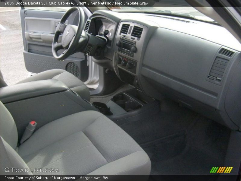 Bright Silver Metallic / Medium Slate Gray 2006 Dodge Dakota SLT Club Cab 4x4