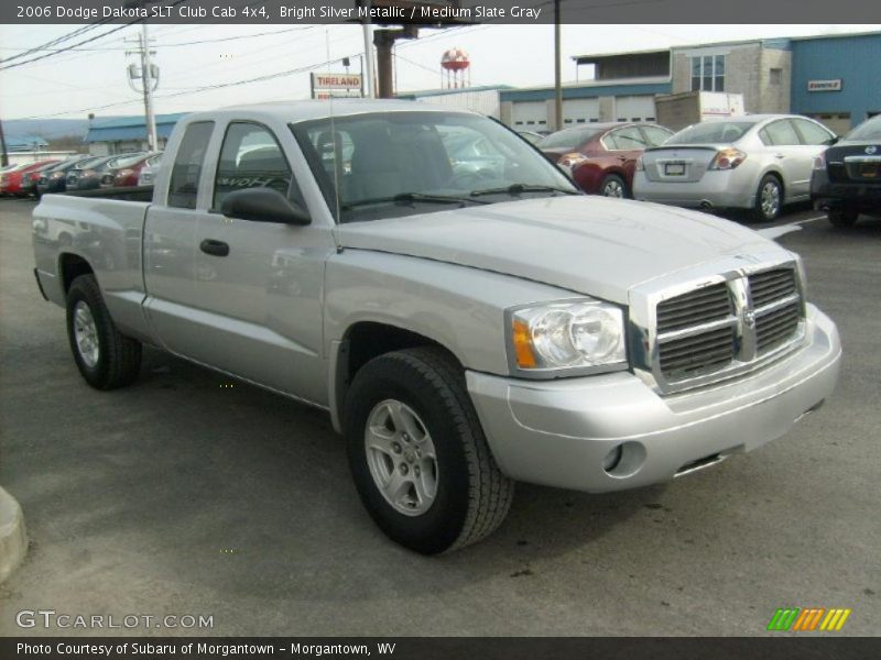 Front 3/4 View of 2006 Dakota SLT Club Cab 4x4