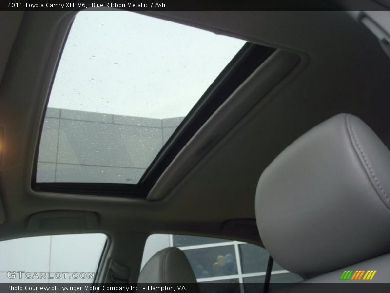 Blue Ribbon Metallic / Ash 2011 Toyota Camry XLE V6