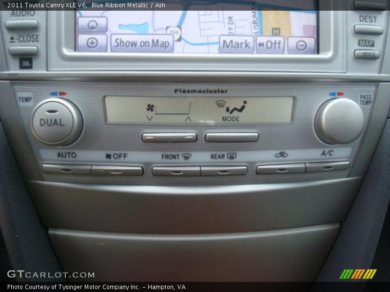 Controls of 2011 Camry XLE V6