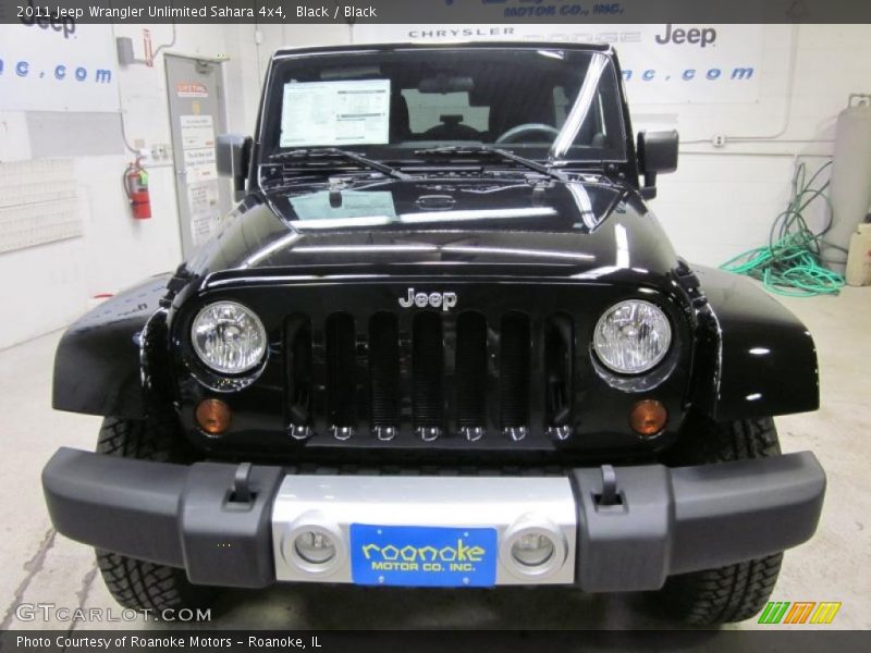 Black / Black 2011 Jeep Wrangler Unlimited Sahara 4x4