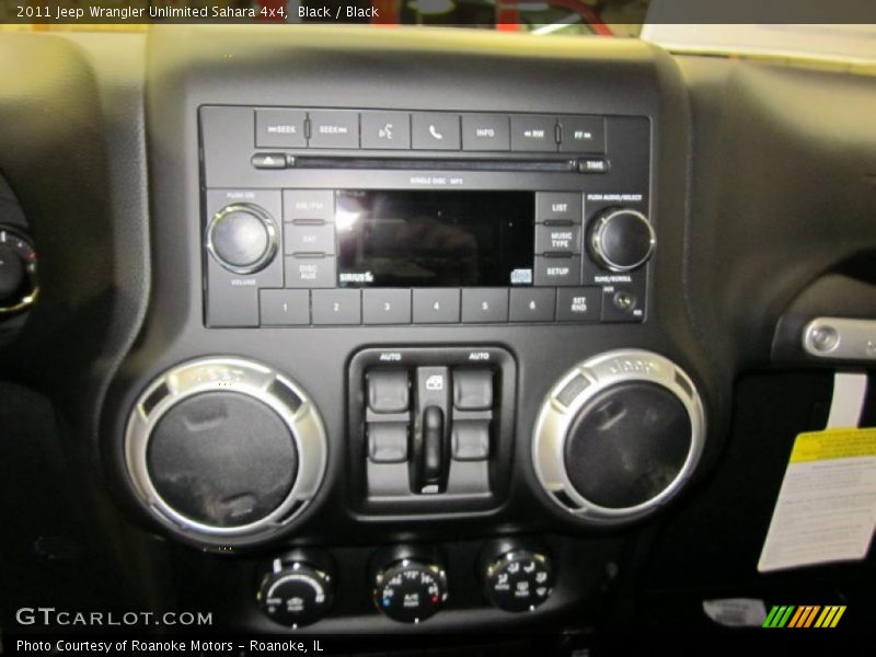 Black / Black 2011 Jeep Wrangler Unlimited Sahara 4x4