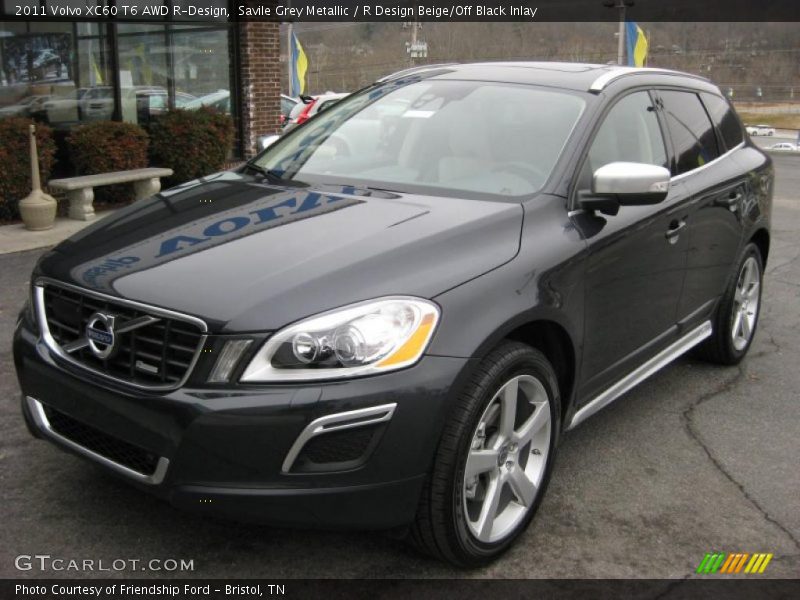 Front 3/4 View of 2011 XC60 T6 AWD R-Design