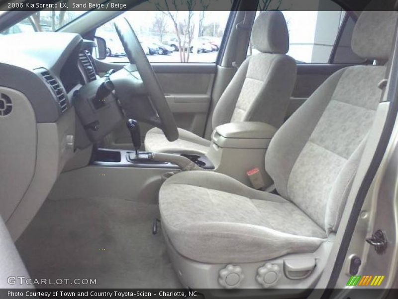 Sand Beige / Beige 2006 Kia Sorento LX