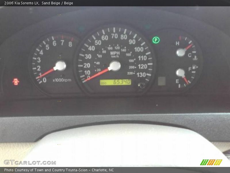 Sand Beige / Beige 2006 Kia Sorento LX