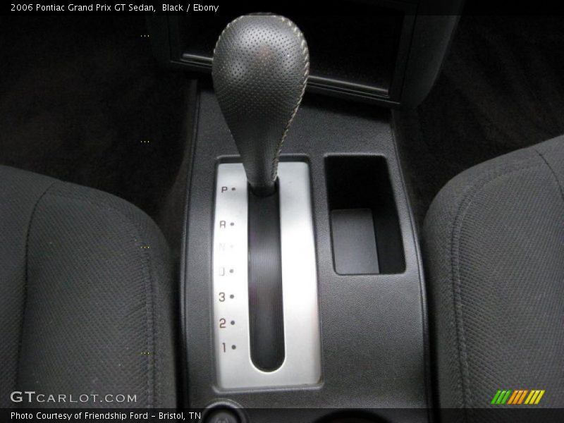 Black / Ebony 2006 Pontiac Grand Prix GT Sedan