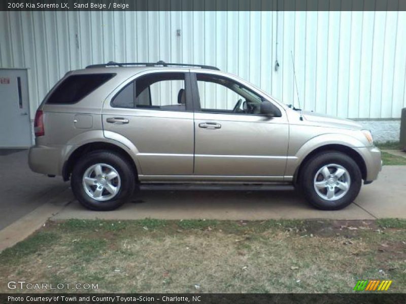 Sand Beige / Beige 2006 Kia Sorento LX