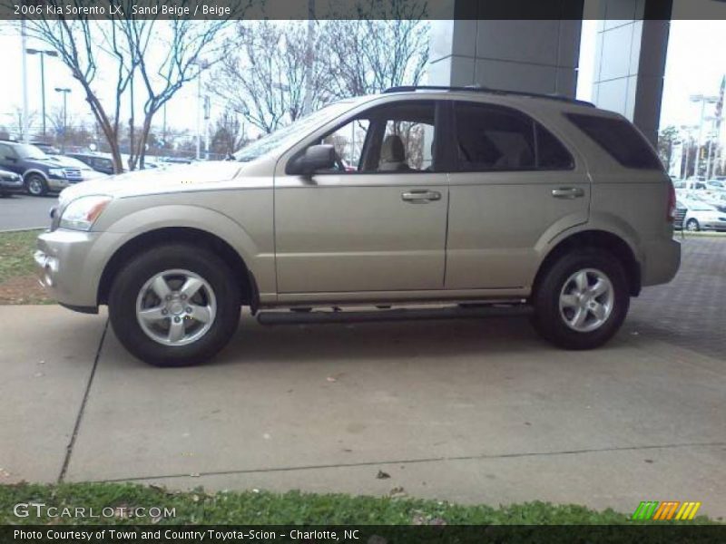Sand Beige / Beige 2006 Kia Sorento LX