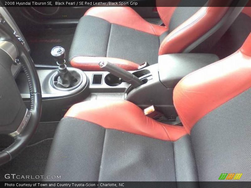 Black Pearl / SE Red Leather/Black Sport Grip 2008 Hyundai Tiburon SE