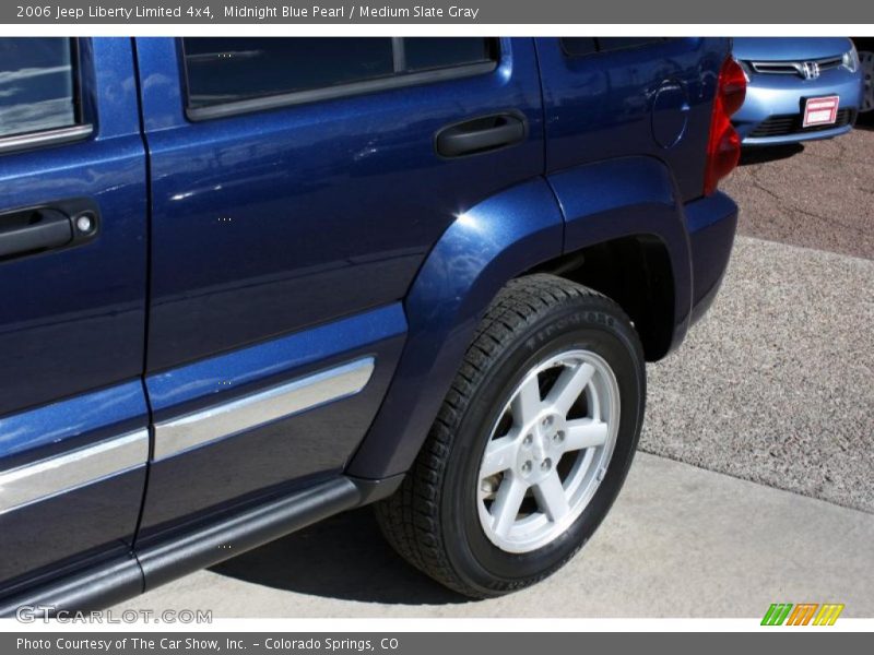 Midnight Blue Pearl / Medium Slate Gray 2006 Jeep Liberty Limited 4x4