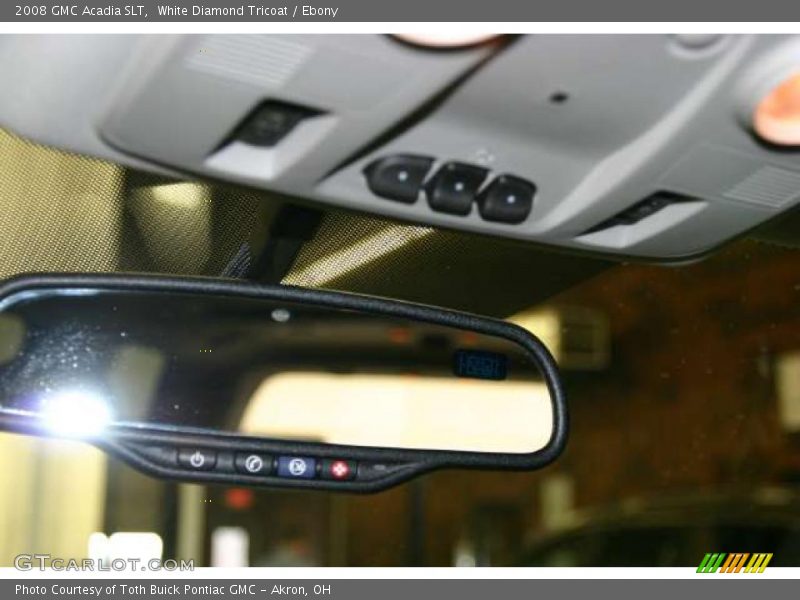 White Diamond Tricoat / Ebony 2008 GMC Acadia SLT