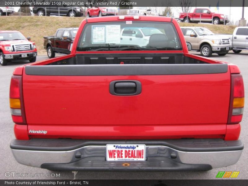 Victory Red / Graphite 2001 Chevrolet Silverado 1500 Regular Cab 4x4