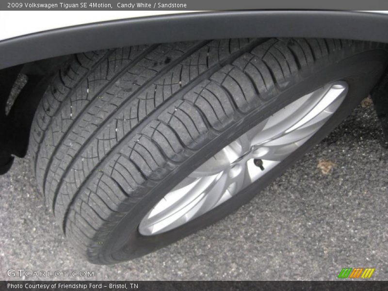 Candy White / Sandstone 2009 Volkswagen Tiguan SE 4Motion