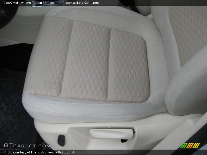  2009 Tiguan SE 4Motion Sandstone Interior