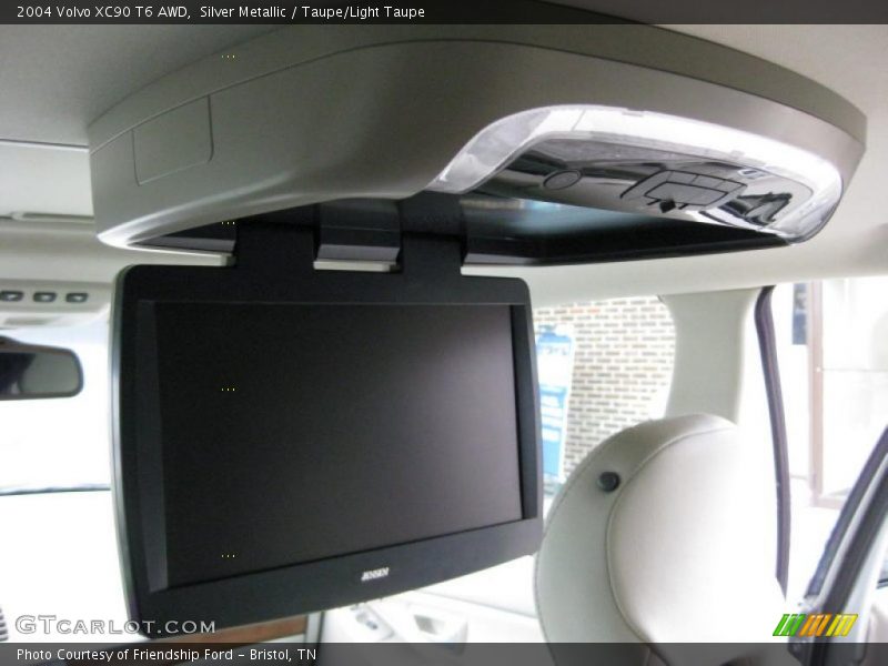Silver Metallic / Taupe/Light Taupe 2004 Volvo XC90 T6 AWD