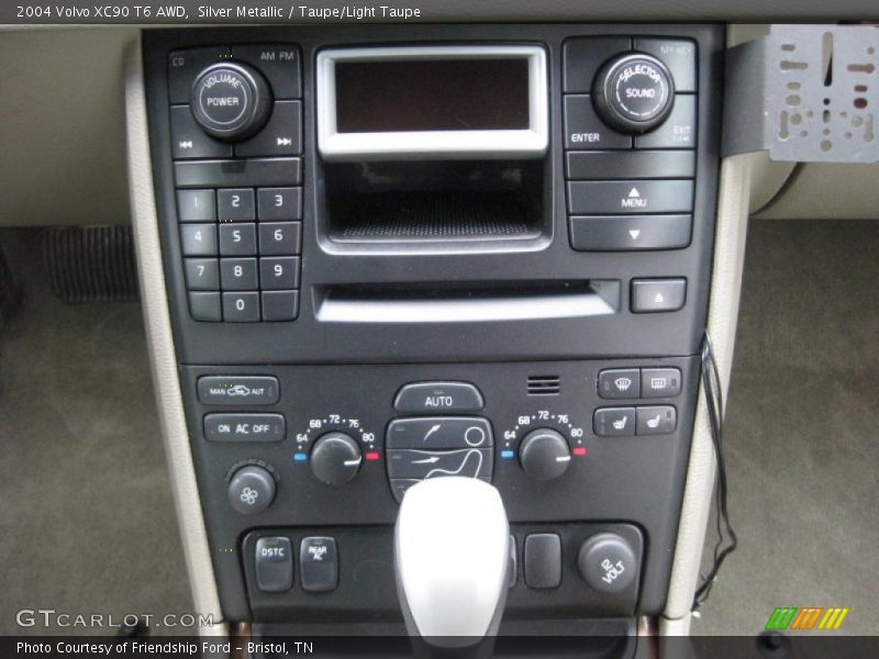 Silver Metallic / Taupe/Light Taupe 2004 Volvo XC90 T6 AWD