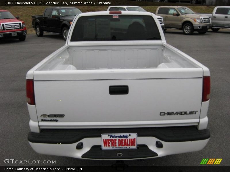 Summit White / Graphite 2003 Chevrolet S10 LS Extended Cab
