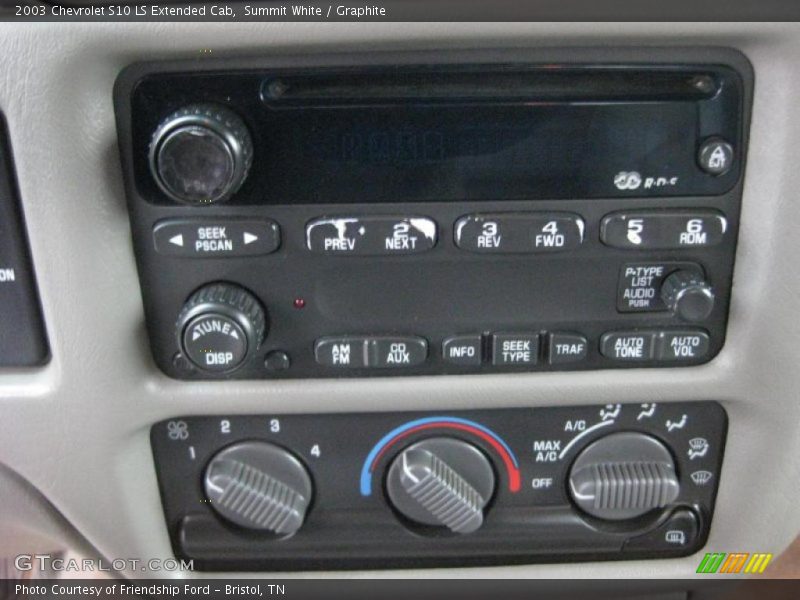 Controls of 2003 S10 LS Extended Cab