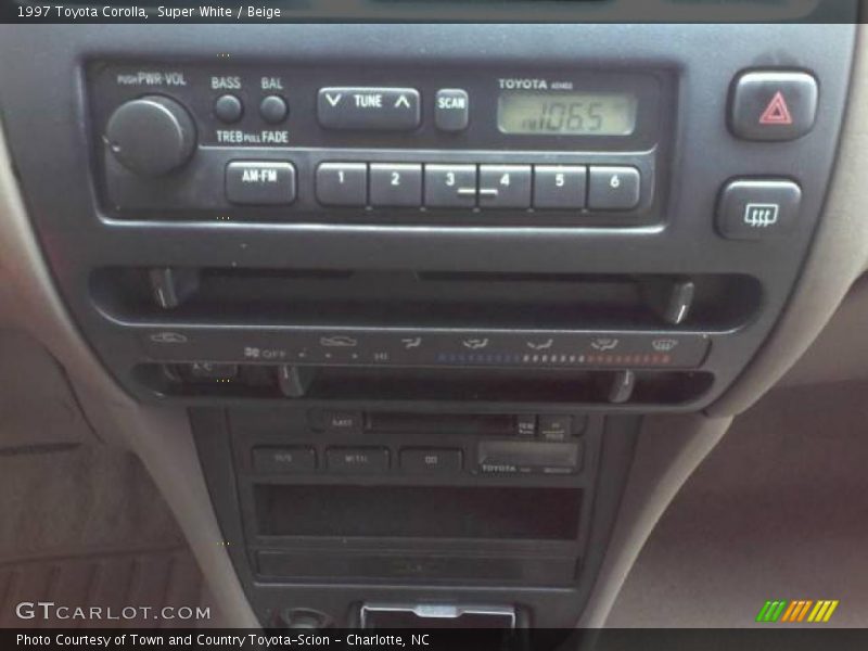 Controls of 1997 Corolla 