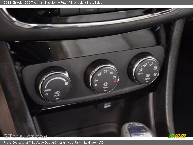 Controls of 2011 200 Touring