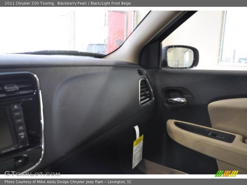 Blackberry Pearl / Black/Light Frost Beige 2011 Chrysler 200 Touring