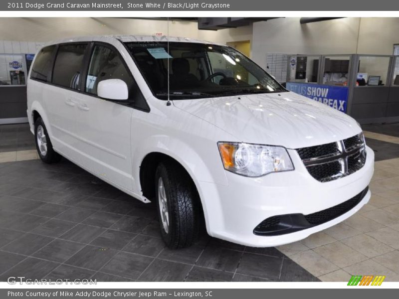 Stone White / Black/Light Graystone 2011 Dodge Grand Caravan Mainstreet