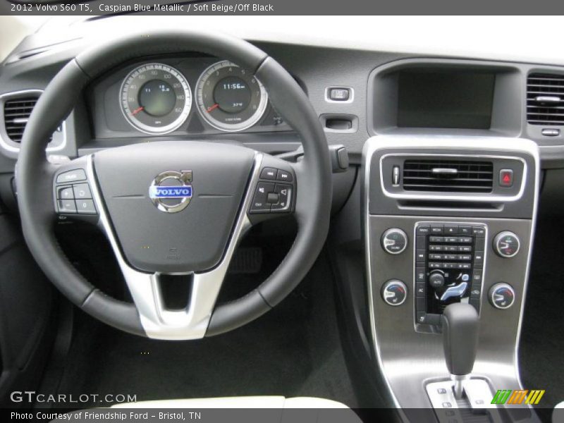 Dashboard of 2012 S60 T5