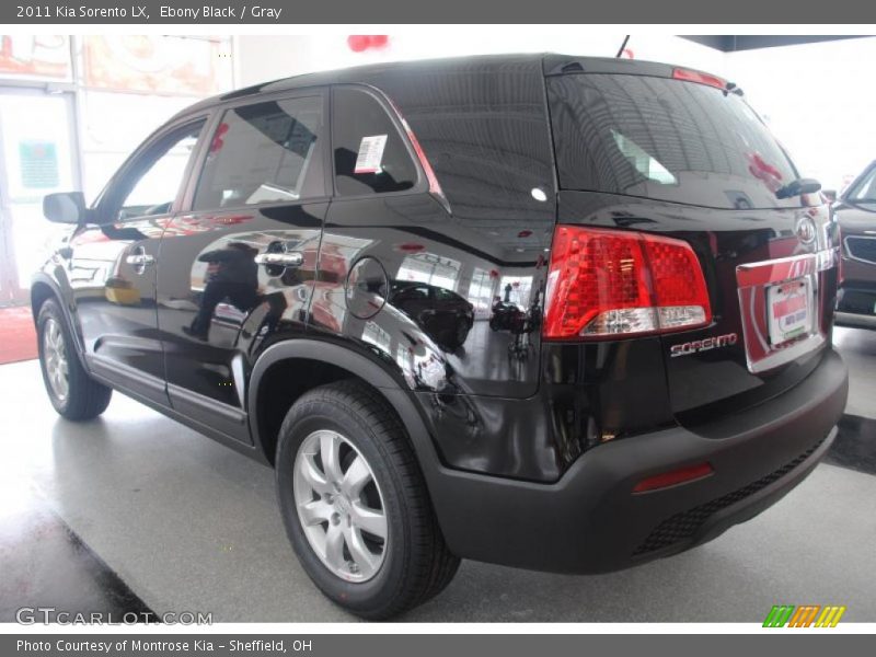 Ebony Black / Gray 2011 Kia Sorento LX