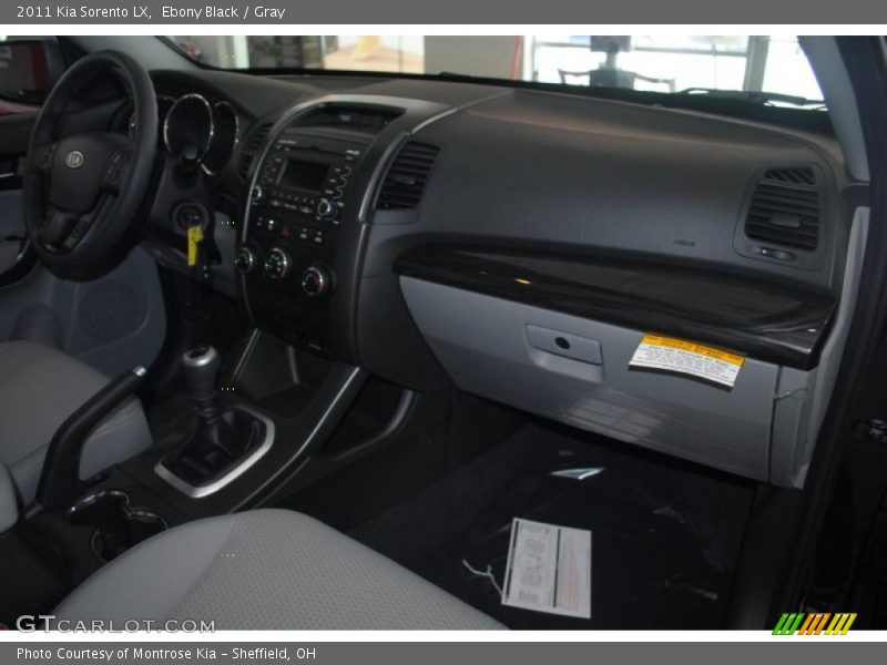 Ebony Black / Gray 2011 Kia Sorento LX