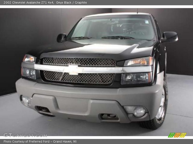 Onyx Black / Graphite 2002 Chevrolet Avalanche Z71 4x4