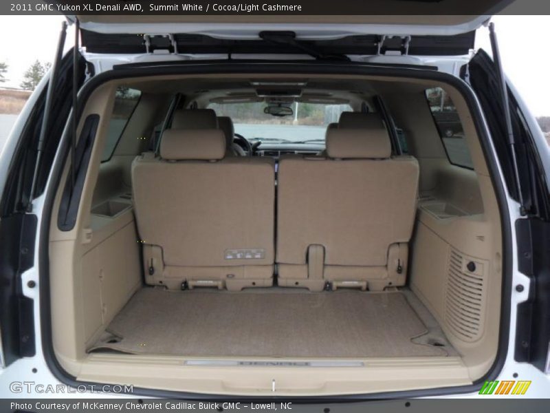Summit White / Cocoa/Light Cashmere 2011 GMC Yukon XL Denali AWD