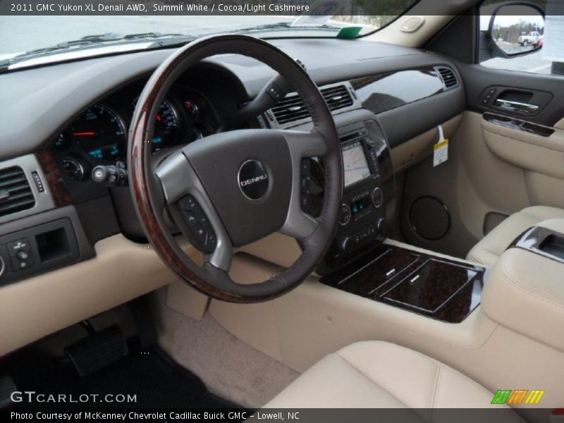 Summit White / Cocoa/Light Cashmere 2011 GMC Yukon XL Denali AWD
