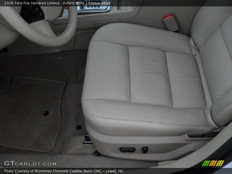 Oxford White / Pebble Beige 2006 Ford Five Hundred Limited