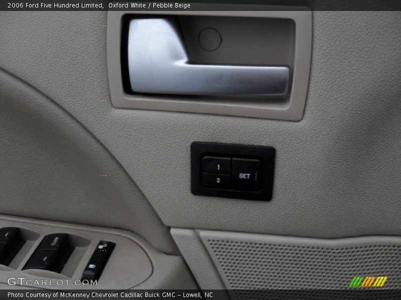 Oxford White / Pebble Beige 2006 Ford Five Hundred Limited
