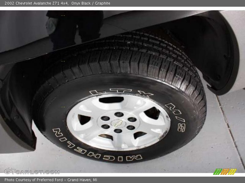 Onyx Black / Graphite 2002 Chevrolet Avalanche Z71 4x4