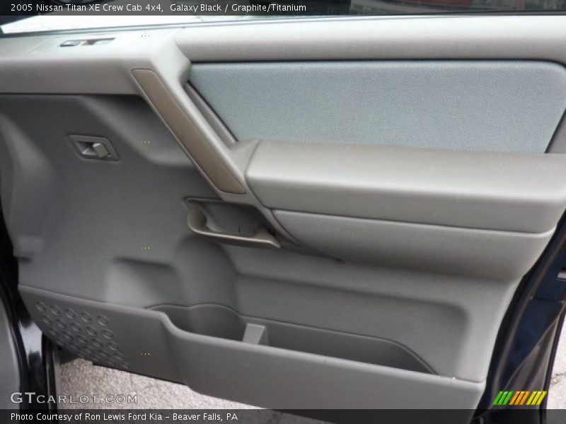 Door Panel of 2005 Titan XE Crew Cab 4x4