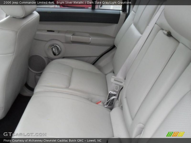 Bright Silver Metallic / Dark Slate Gray/Light Graystone 2006 Jeep Commander Limited 4x4