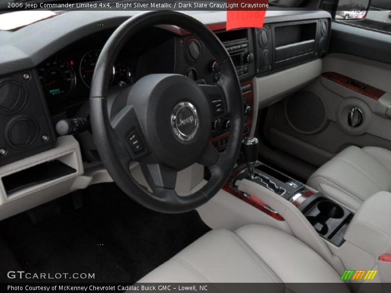 Bright Silver Metallic / Dark Slate Gray/Light Graystone 2006 Jeep Commander Limited 4x4