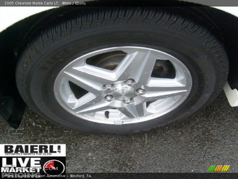 White / Ebony 2005 Chevrolet Monte Carlo LT