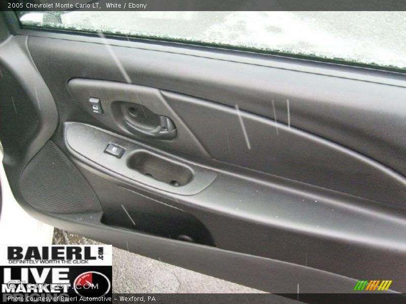 White / Ebony 2005 Chevrolet Monte Carlo LT