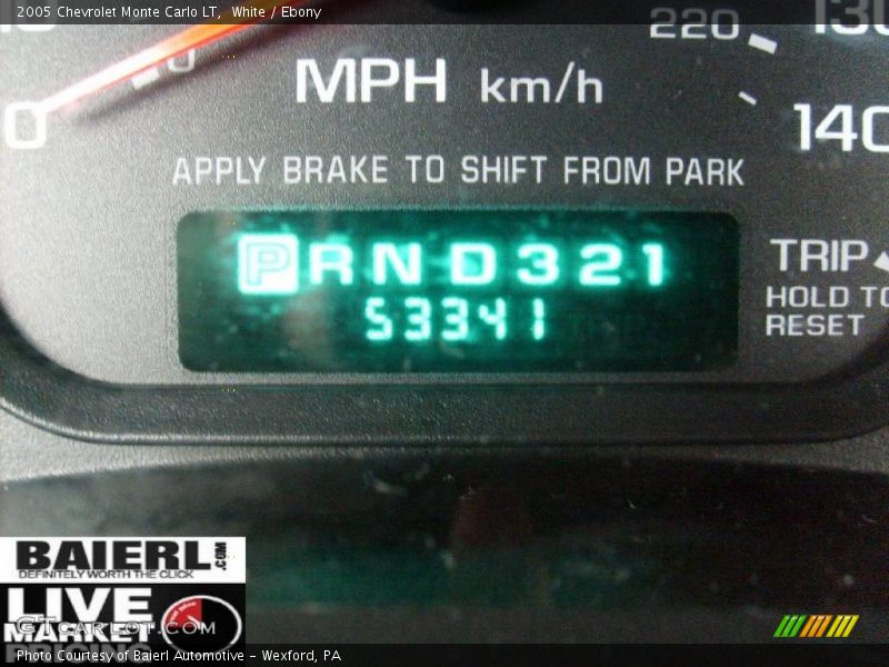 White / Ebony 2005 Chevrolet Monte Carlo LT