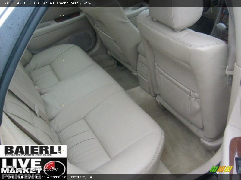 White Diamond Pearl / Ivory 2001 Lexus ES 300