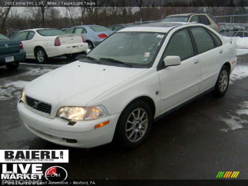 White / Taupe/Light Taupe 2003 Volvo S40 1.9T