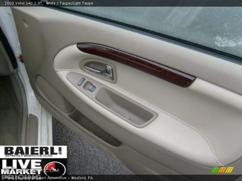 White / Taupe/Light Taupe 2003 Volvo S40 1.9T