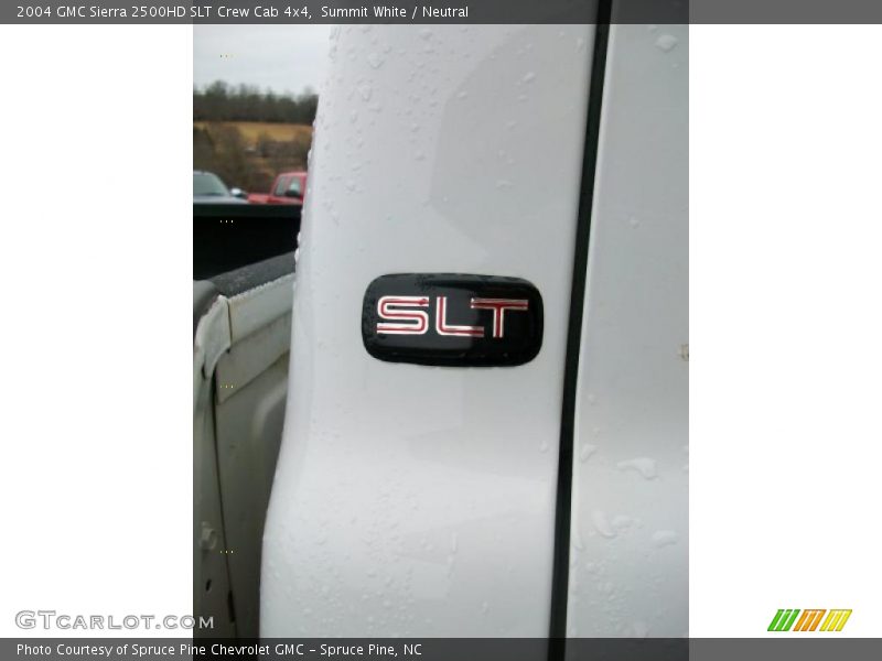 Summit White / Neutral 2004 GMC Sierra 2500HD SLT Crew Cab 4x4