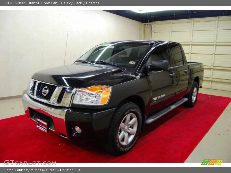 Front 3/4 View of 2010 Titan SE Crew Cab