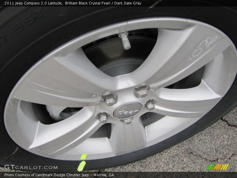 Brilliant Black Crystal Pearl / Dark Slate Gray 2011 Jeep Compass 2.0 Latitude