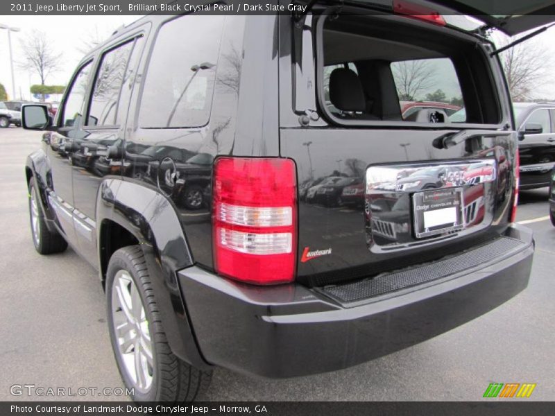 Brilliant Black Crystal Pearl / Dark Slate Gray 2011 Jeep Liberty Jet Sport
