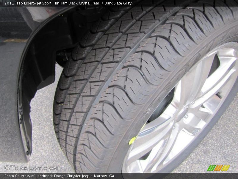Brilliant Black Crystal Pearl / Dark Slate Gray 2011 Jeep Liberty Jet Sport