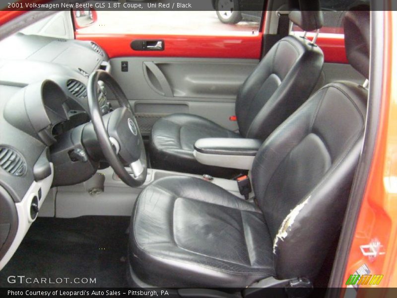 Uni Red / Black 2001 Volkswagen New Beetle GLS 1.8T Coupe